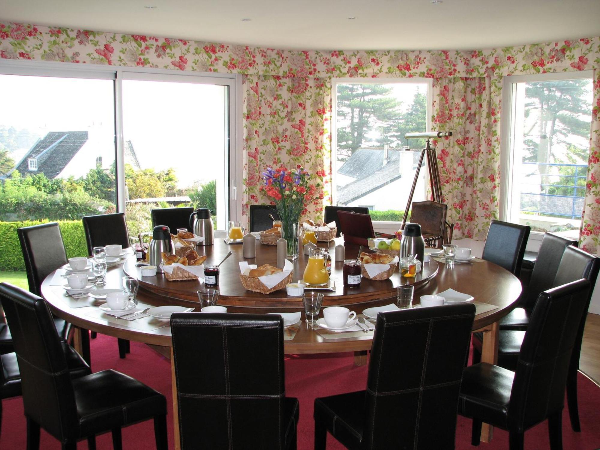 L'Escale Evel Er Ger Bed & Breakfast Locquirec Exterior photo